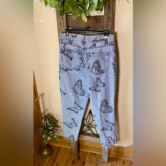 PacSun High Rise Straight Jean with butterflies raw hem twee - Picture 2 of 15